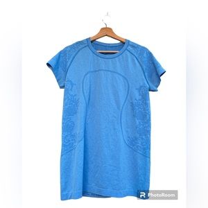 Lululemon Athletic shirt